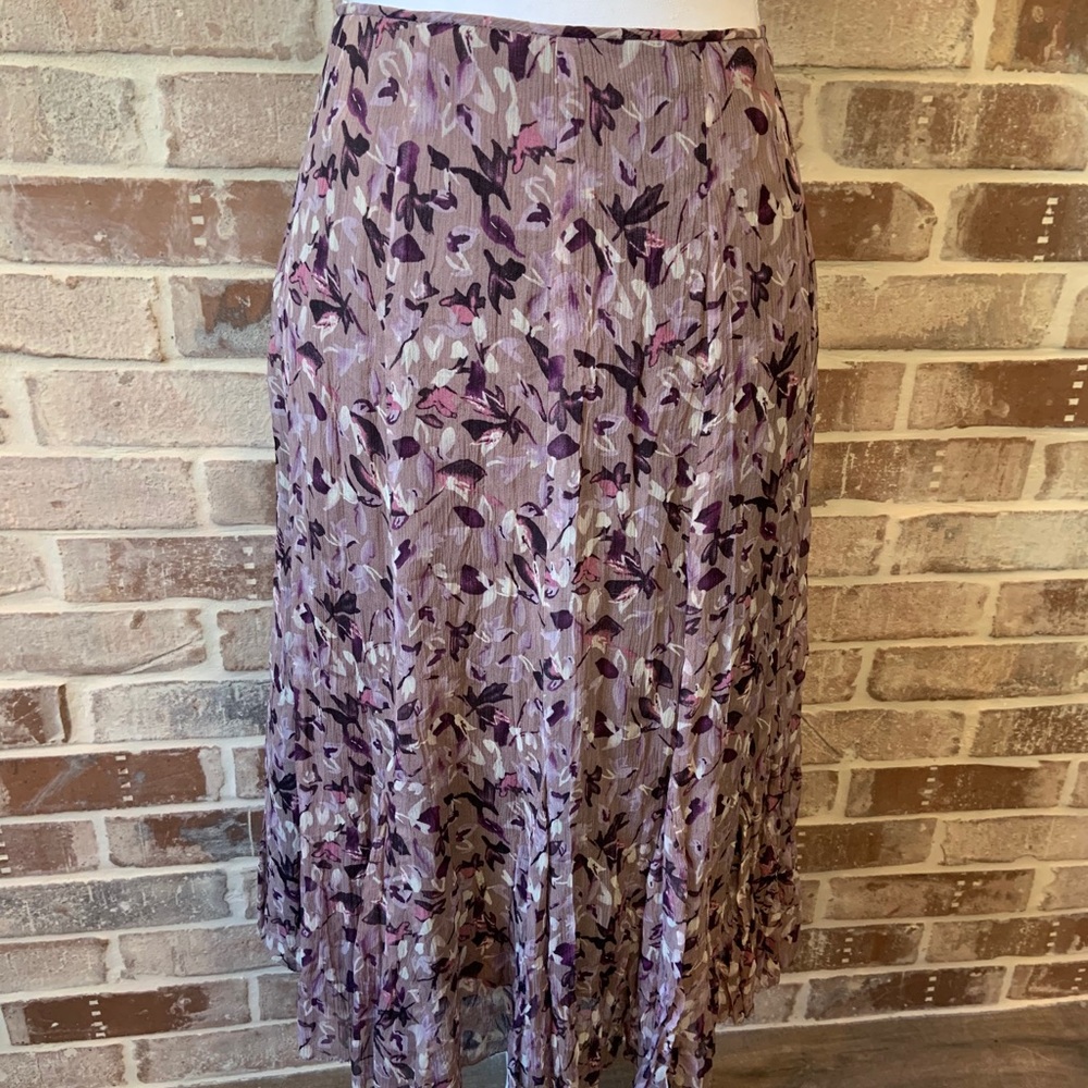 COPY - 💜 Tahari 100% Silk Skirt